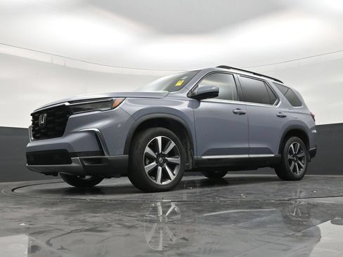Used 2024 Honda Pilot Touring image 19