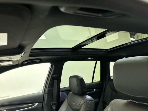 Used 2024 Cadillac XT6 Sport w/ Technology Package AWD/4WD image 5