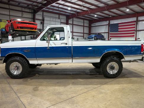 Used 1989 Ford F250 4x4 Regular Cab image 4