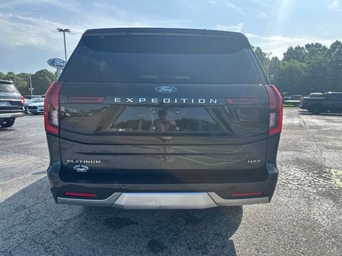 Used 2025 Ford Expedition Max Platinum w/ Driver's Package AWD/4WD image 4