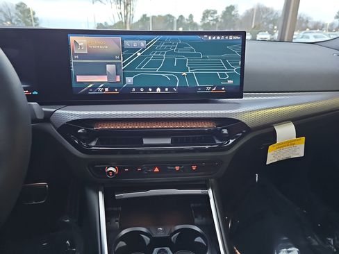 New 2026 BMW 330i Sedan w/ M Sport Package image 21