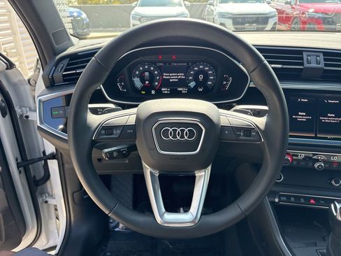 Certified 2025 Audi Q3 2.0T Premium w/ Convenience Package image 21