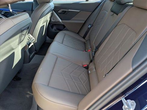 New 2026 BMW i5 eDrive40 w/ M Sport Package RWD image 16