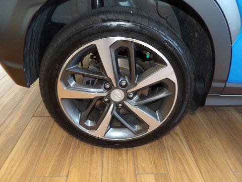 Used 2020 Hyundai Kona Ultimate w/ Cargo Package AWD/4WD image 5