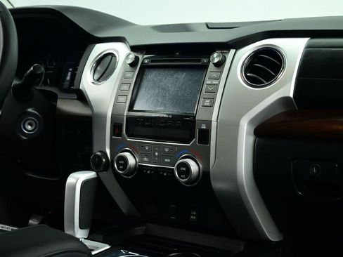 Used 2019 Toyota Tundra Limited w/ Limited Premium Package image 34