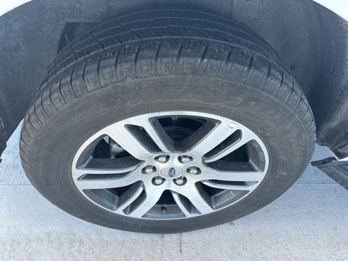 Certified 2024 Ford Expedition Limited image 8