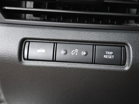 Used 2022 Nissan Altima 2.5 SR image 12