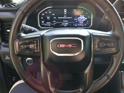 Used 2024 GMC Sierra 2500 AT4 w/ AT4 Premium Plus Package AWD/4WD image 27