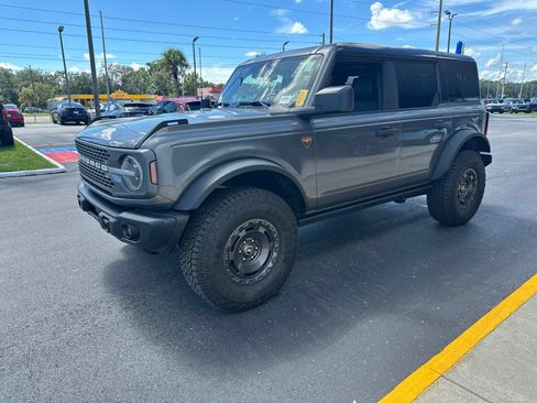 Certified 2025 Ford Bronco Badlands w/ Sasquatch Package AWD/4WD image 9