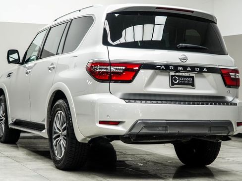 Used 2024 Nissan Armada SL image 10