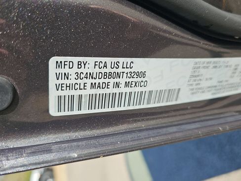 Used 2022 Jeep Compass Latitude w/ Convenience Group image 34