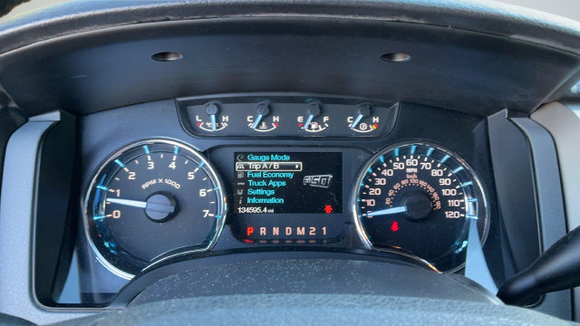 Used 2011 Ford F150 XLT w/ XLT Chrome Pkg AWD/4WD image 13