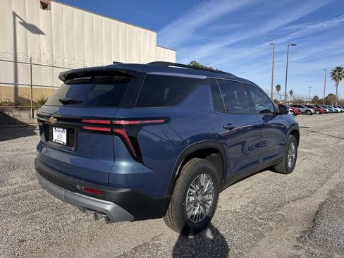 New 2026 Chevrolet Traverse LT w/ Driver Confidence Package image 7