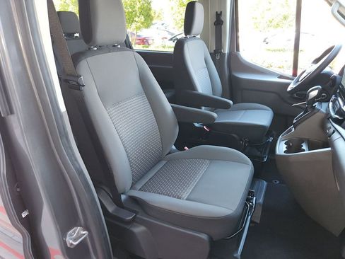 Used 2024 Ford Transit 350 XLT image 17