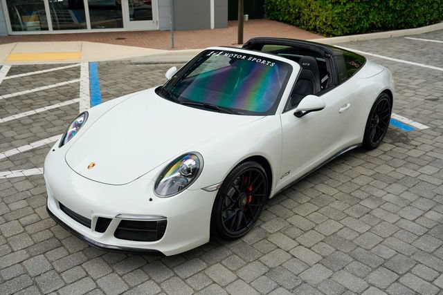 Used 2018 Porsche 911 Targa 4 GTS AWD/4WD image 10