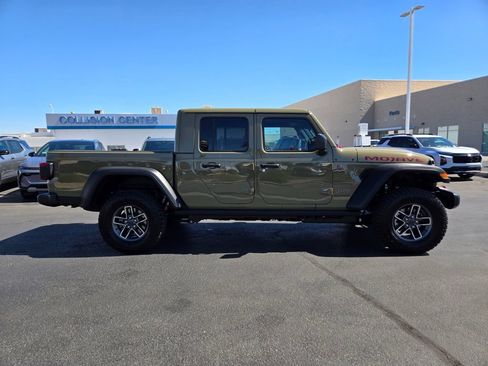 Used 2026 Jeep Gladiator Mojave AWD/4WD image 7