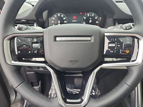 Certified 2025 Land Rover Discovery Sport S image 18