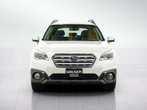 Used 2015 Subaru Outback 2.5i Premium AWD/4WD image 8