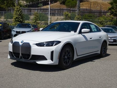 New 2026 BMW i4 eDrive40 w/ Premium Package RWD image 2