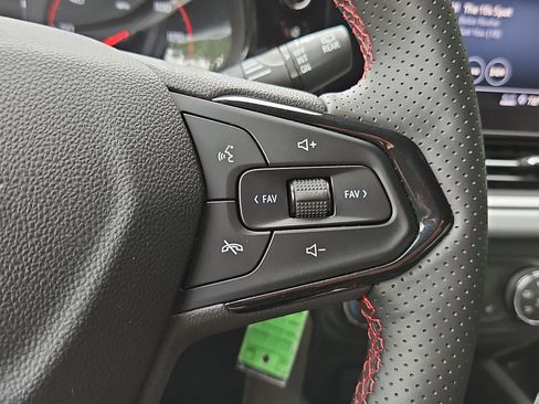 Used 2024 Chevrolet Trax RS w/ Driver Confidence Package FWD image 20