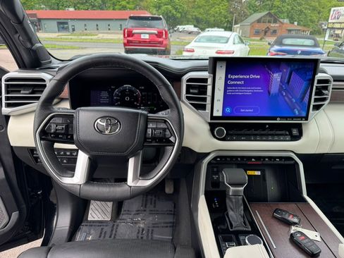 Used 2023 Toyota Tundra Capstone AWD/4WD image 16