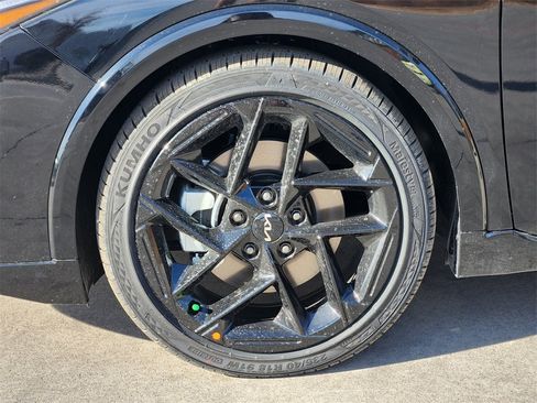 New 2025 Kia K4 GT-Line Turbo image 7