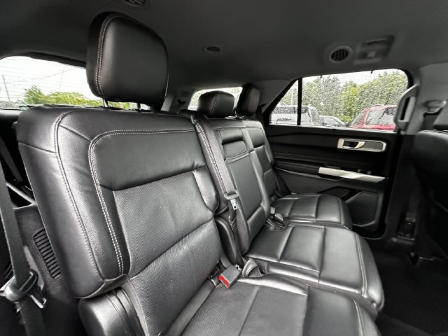 Certified 2021 Ford Explorer Limited w/ Equipment Group 301A AWD/4WD image 37
