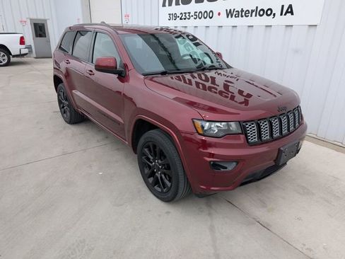 Used 2019 Jeep Grand Cherokee Altitude image 7