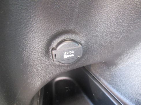 Used 2023 Jeep Compass Latitude w/ Sun and Sound Group image 39