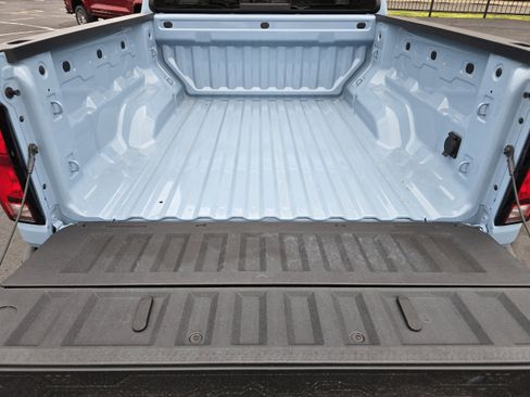 New 2025 Chevrolet Colorado LT w/ LT Convenience Package image 10