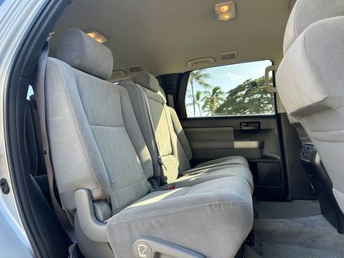 Used 2008 Toyota Sequoia SR5 RWD image 12