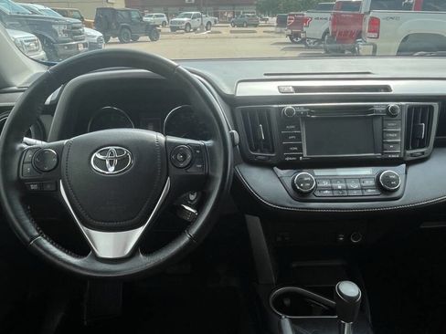 Used 2016 Toyota RAV4 XLE image 17