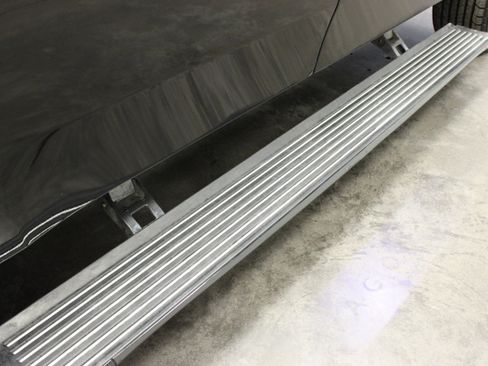 Used 2023 Jeep Grand Wagoneer Series II w/ Quick Order Packagew 28T AWD/4WD image 11
