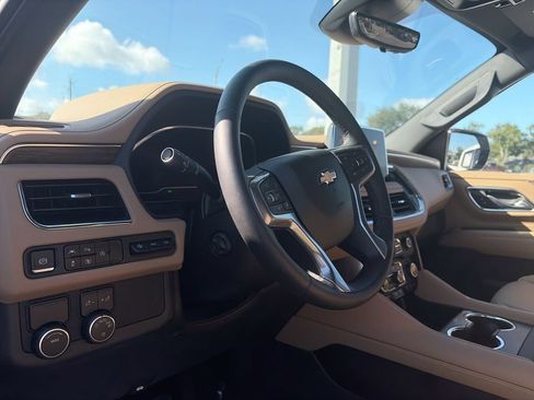 Used 2023 Chevrolet Tahoe Premier w/ Premium Package 2 RWD image 18