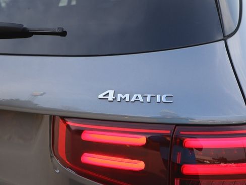 New 2026 Mercedes-Benz GLB 250 4MATIC image 8