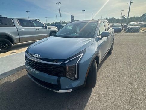 Certified 2026 Kia Sportage EX w/ EX Panoramic Sunroof Package AWD/4WD image 9