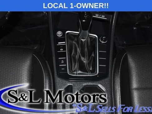 Used 2024 Volkswagen Jetta SE image 18