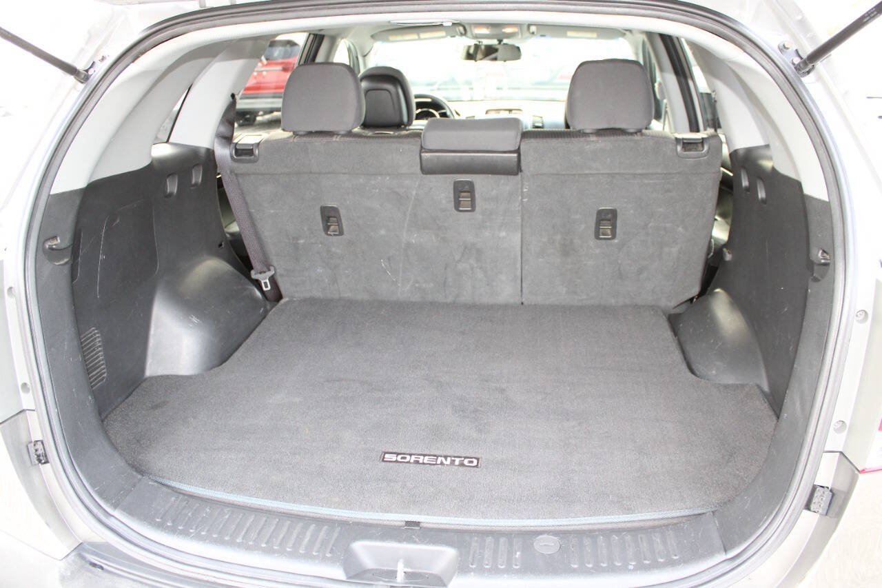 Used 2013 Kia Sorento LX FWD image 23