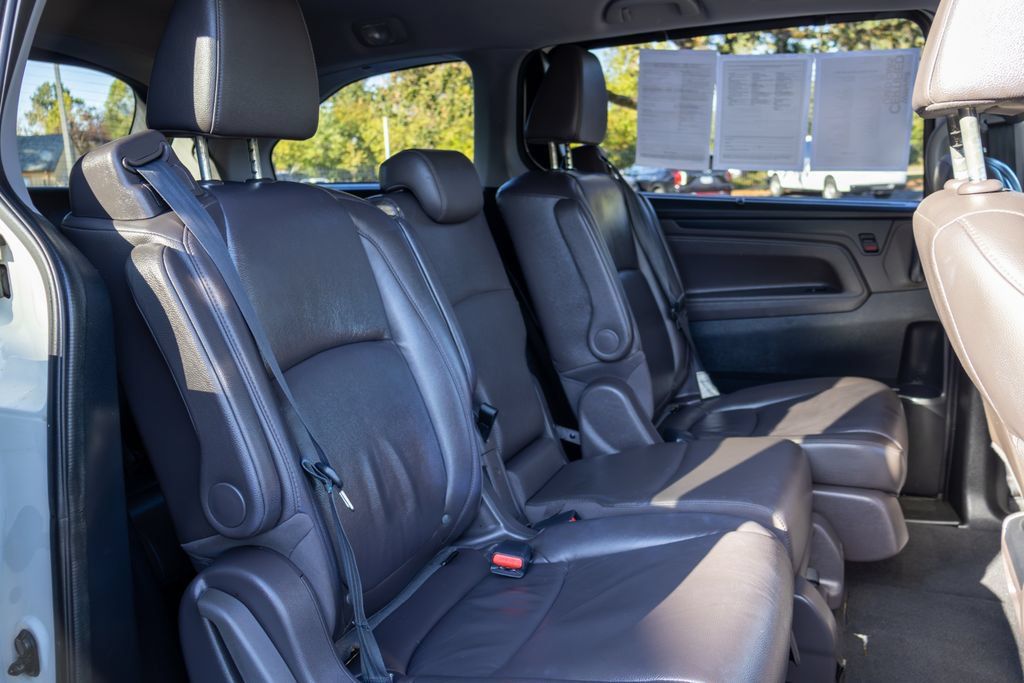 Used 2018 Honda Odyssey EX-L image 13