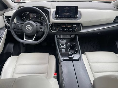 Certified 2023 Nissan Rogue SV w/ SV Premium B Package AWD/4WD image 16