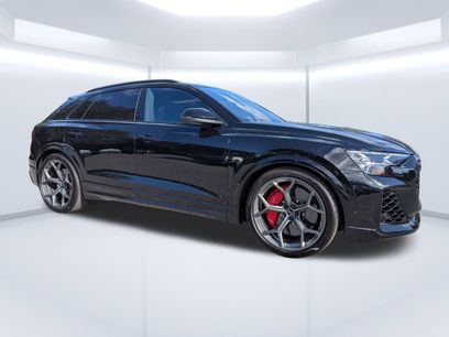 New 2025 Audi RS Q8 performance