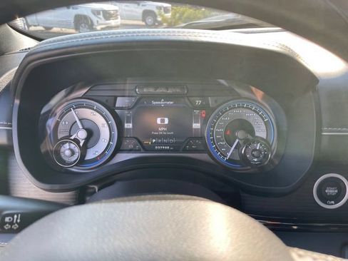 Used 2022 RAM 1500 Limited AWD/4WD image 8