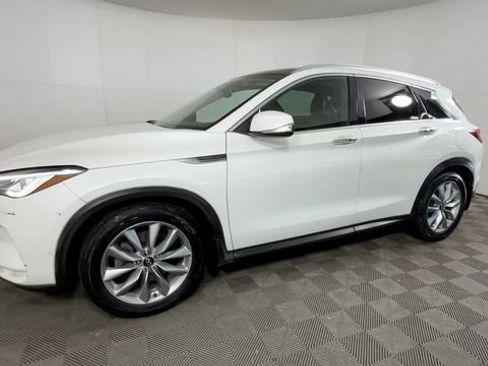 Used 2020 INFINITI QX50 Luxe w/ Cargo Package AWD/4WD image 10