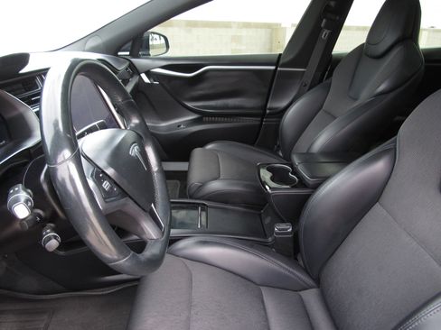 Used 2018 Tesla Model S 75D image 10