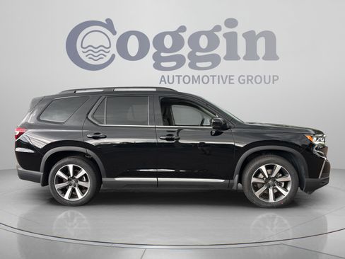 Certified 2024 Honda Pilot Elite image 6