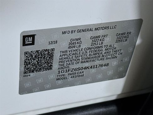 Used 2019 Chevrolet Bolt Premier w/ Infotainment Package FWD image 32
