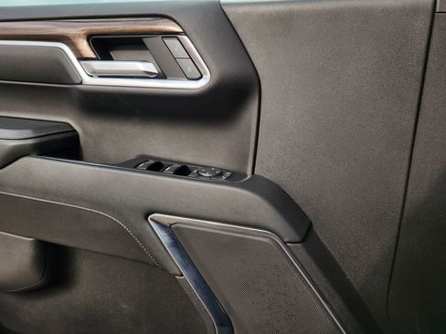 Used 2024 Chevrolet Silverado 1500 RST w/ Z71 Off-Road Package image 24