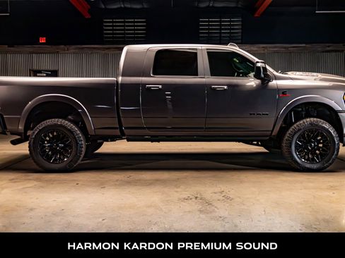 Used 2024 RAM 2500 Limited image 10