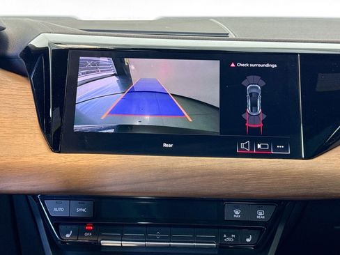 Used 2023 Audi e-tron GT Premium Plus image 14