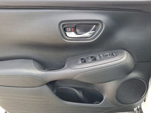 Used 2023 Honda HR-V LX image 13